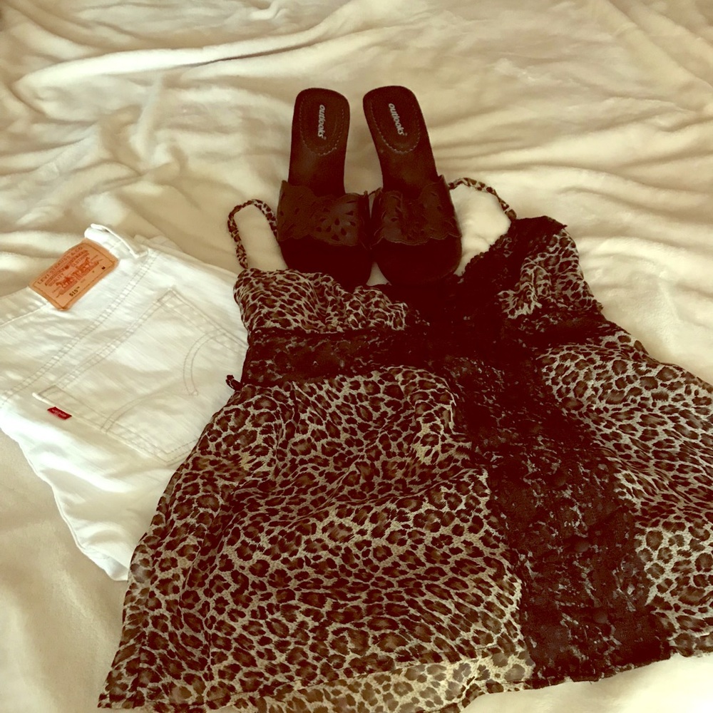 💙5 for $30💙 Sz M Leopard Print Top
